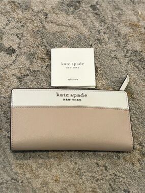 Kate Spade Beige and White Slim Bifold